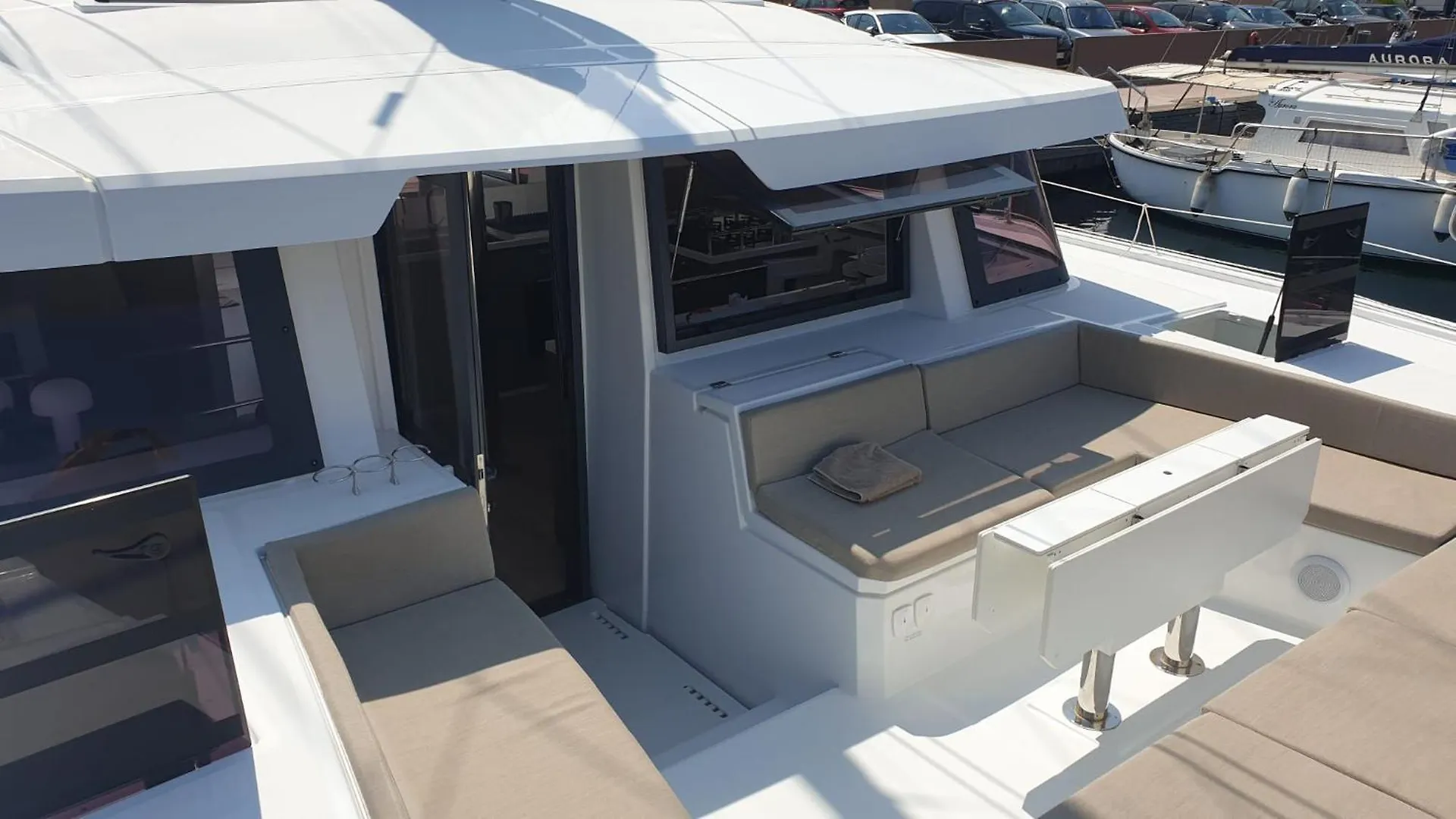 Botel Catamarano Lux Hotel Palermo